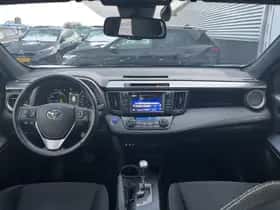 Toyota RAV4 (2018) thumbnail 23