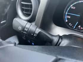 Toyota RAV4 (2018) thumbnail 29