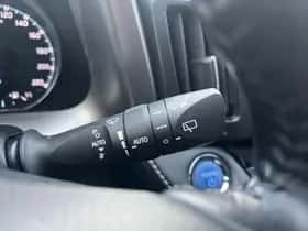 Toyota RAV4 (2018) thumbnail 30