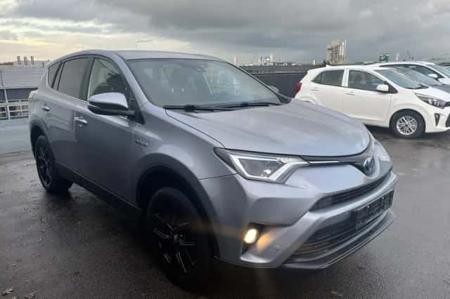 Toyota RAV4 (2018) thumbnail 6