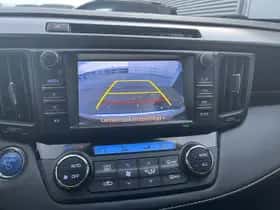 Toyota RAV4 (2018) thumbnail 10