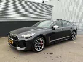 Kia Stinger (2019) thumbnail 4