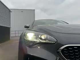 Kia Stinger (2019) thumbnail 38