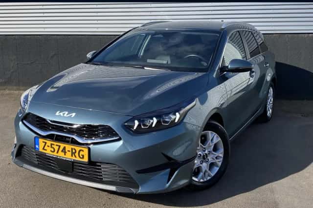 Kia Ceed Sportswagon (2024) thumbnail 1