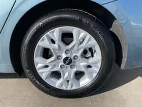 Kia Ceed Sportswagon (2024) thumbnail 2