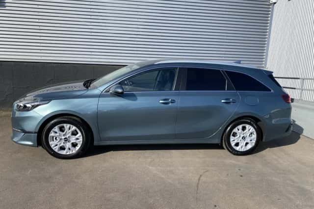 Kia Ceed Sportswagon (2024) thumbnail 3