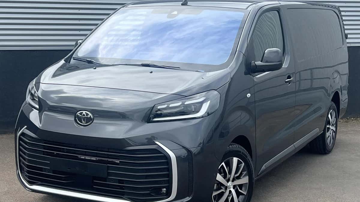 Toyota Proace (2024) — foto 1