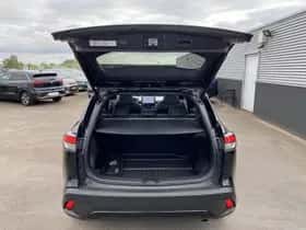 Toyota Corolla (2024) thumbnail 10