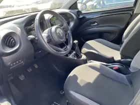 Toyota Aygo (2022) thumbnail 20