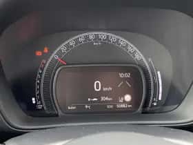 Toyota Aygo (2022) thumbnail 3