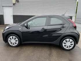Toyota Aygo (2022) thumbnail 9