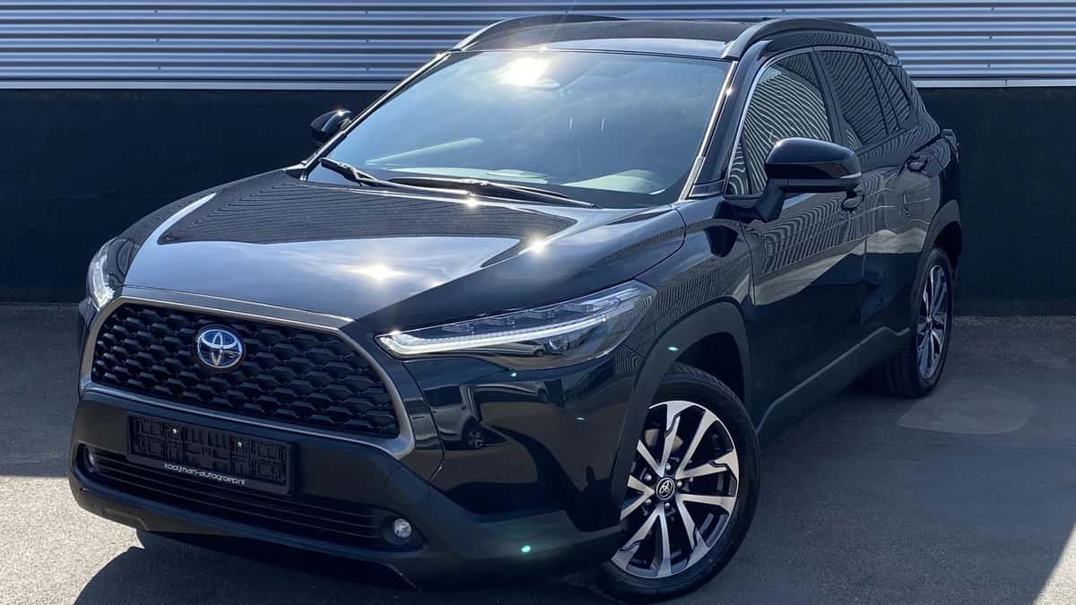 Toyota Corolla (2024) — foto 1