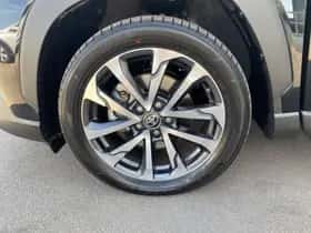 Toyota Corolla (2024) thumbnail 16