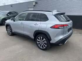 Toyota Corolla (2024) thumbnail 3