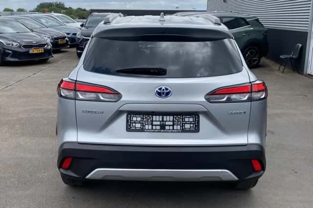 Toyota Corolla (2024) thumbnail 4