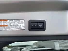 Toyota Corolla (2024) thumbnail 7