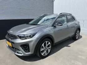 Kia Stonic (2024) thumbnail 4
