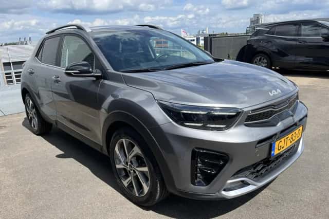 Kia Stonic (2024) thumbnail 6