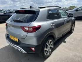 Kia Stonic (2024) thumbnail 8