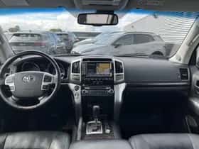 Toyota Land Cruiser (2014) thumbnail 30