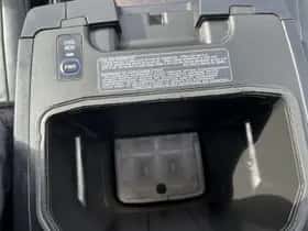 Toyota Land Cruiser (2014) thumbnail 40