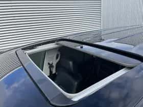 Toyota Land Cruiser (2014) thumbnail 5