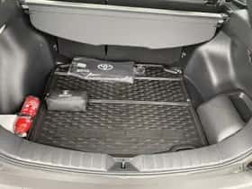 Toyota Corolla (2024) thumbnail 8