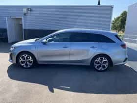 Kia Ceed Sportswagon (2021) thumbnail 2