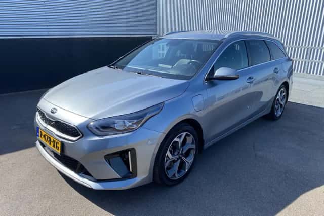 Kia Ceed Sportswagon (2021) thumbnail 3