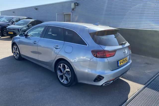 Kia Ceed Sportswagon (2021) thumbnail 4