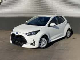 Toyota Yaris (2023) thumbnail 2
