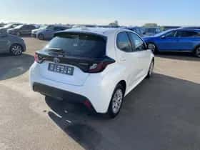 Toyota Yaris (2023) thumbnail 11