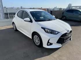 Toyota Yaris (2023) thumbnail 12