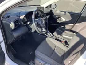 Toyota Yaris (2023) thumbnail 17