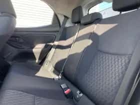 Toyota Yaris (2023) thumbnail 34