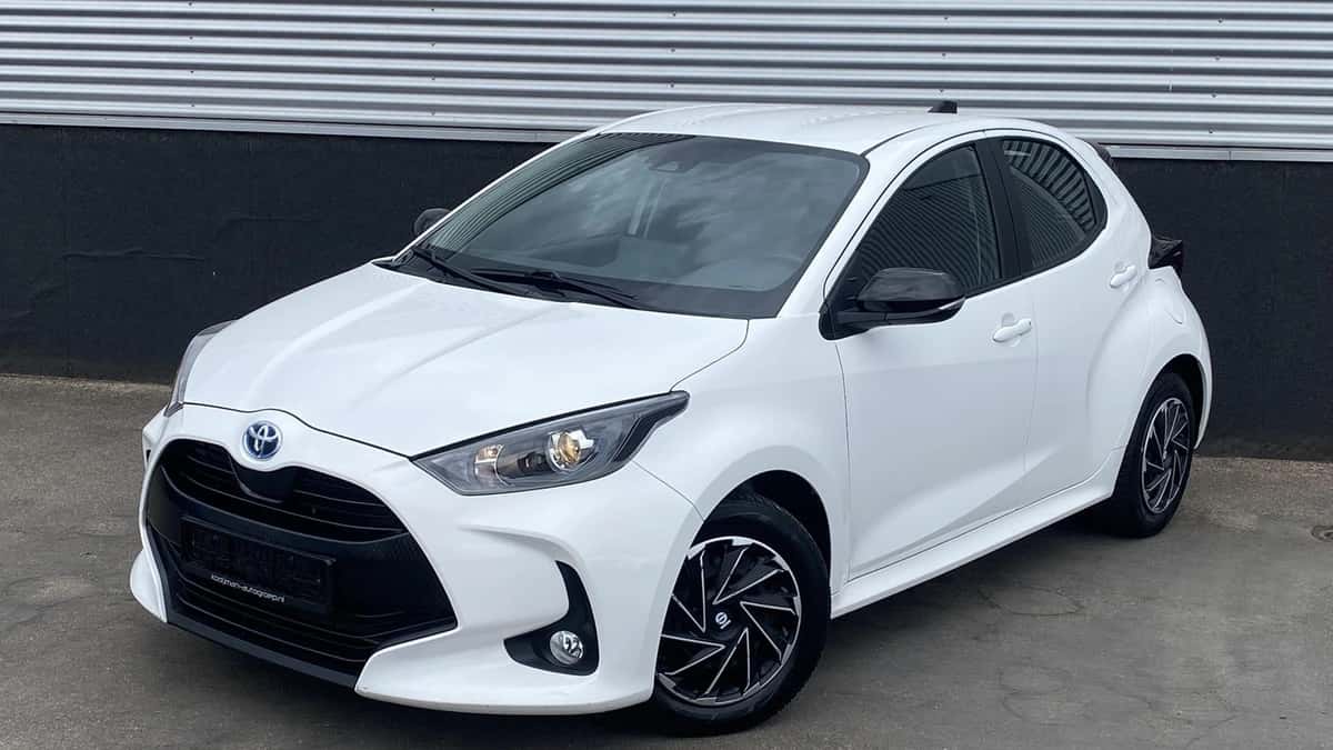 Toyota Yaris (2022) — foto 1