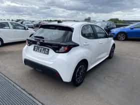 Toyota Yaris (2022) thumbnail 11