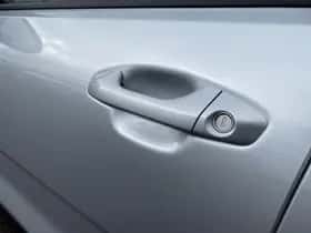 Kia Stonic (2024) thumbnail 17