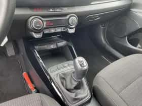 Kia Stonic (2024) thumbnail 31