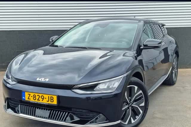 Kia EV6 (2024) thumbnail 1