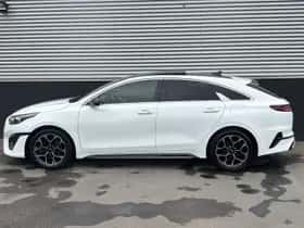 Kia Proceed (2023) thumbnail 2