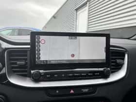 Kia Proceed (2023) thumbnail 24