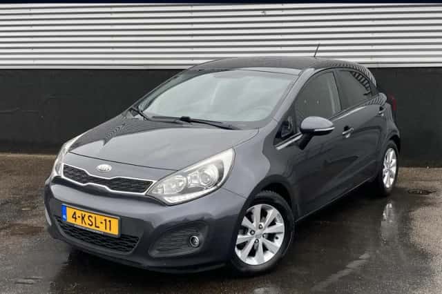 Kia Rio (2013) thumbnail 1