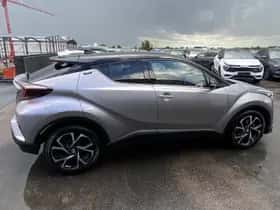 Toyota C-HR (2016) thumbnail 12