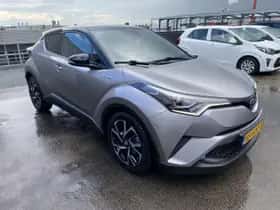 Toyota C-HR (2016) thumbnail 13