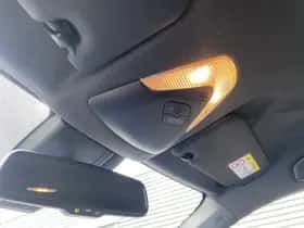 Toyota C-HR (2016) thumbnail 37