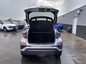 Toyota C-HR (2016) thumbnail 7