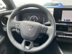 Toyota C-HR (2024) thumbnail 23