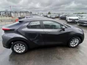Toyota C-HR (2024) thumbnail 8
