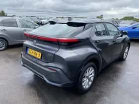 Toyota C-HR (2024) thumbnail 9